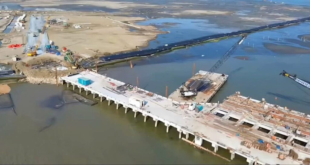 vinhomes cần giờ tháng 8-2025: cầu cảng tại cần giờ