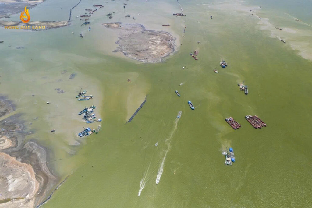 tiến độ công trường vinhomes cần giờ 13-10-2025 - 1