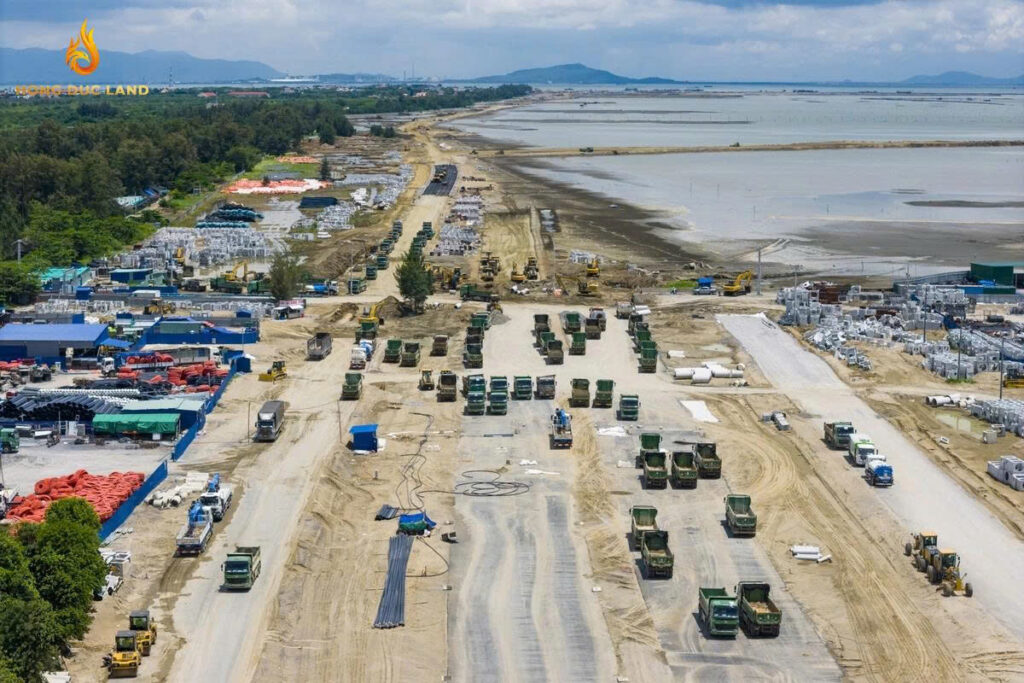 tiến độ công trường vinhomes cần giờ 13-10-2025 - 5